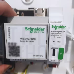 Spacelogic KNX USB plus Wiser for KNX Real Photo